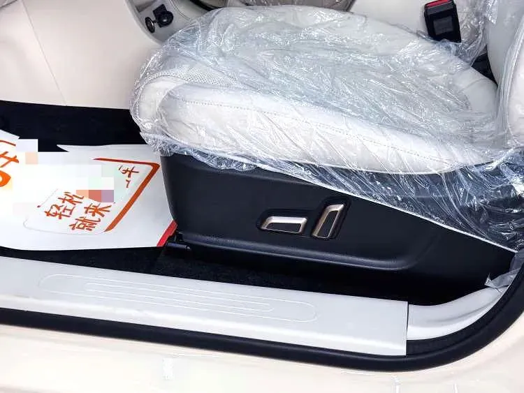 2026 LanDian E5 PLUS 1.5L 95HP L4 E-CVT PHEV,autocango,china used car exporter,china ev exporter,chinese used car exporter,chinese used ev exporter