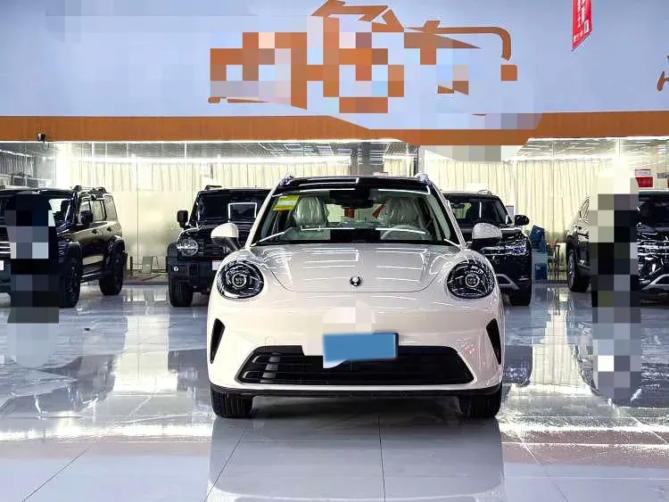 2026 LanDian E5 PLUS 1.5L 95HP L4 E-CVT PHEV,autocango,china used car exporter,china ev exporter,chinese used car exporter,chinese used ev exporter