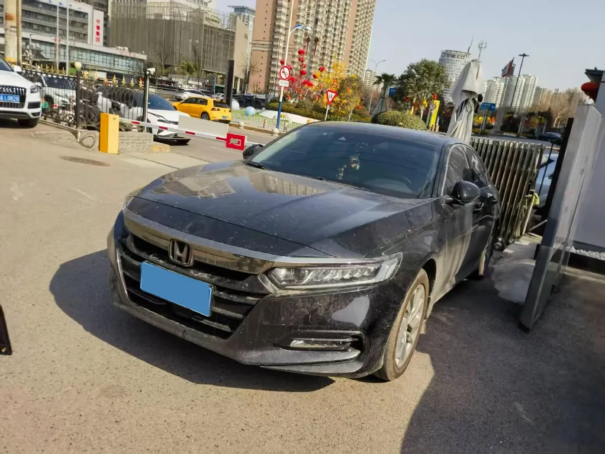 2021 Honda Accord 1.5T 194HP L4 CVT,autocango,china used car exporter,china ev exporter,chinese used car exporter,chinese used ev exporter
