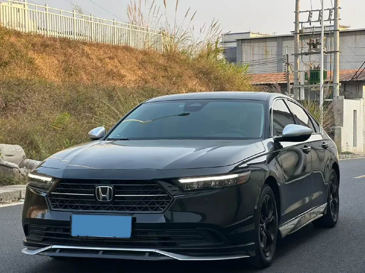 2025 Honda Accord 1.5T 192HP L4 CVT,autocango,china used car exporter,china ev exporter,chinese used car exporter,chinese used ev exporter