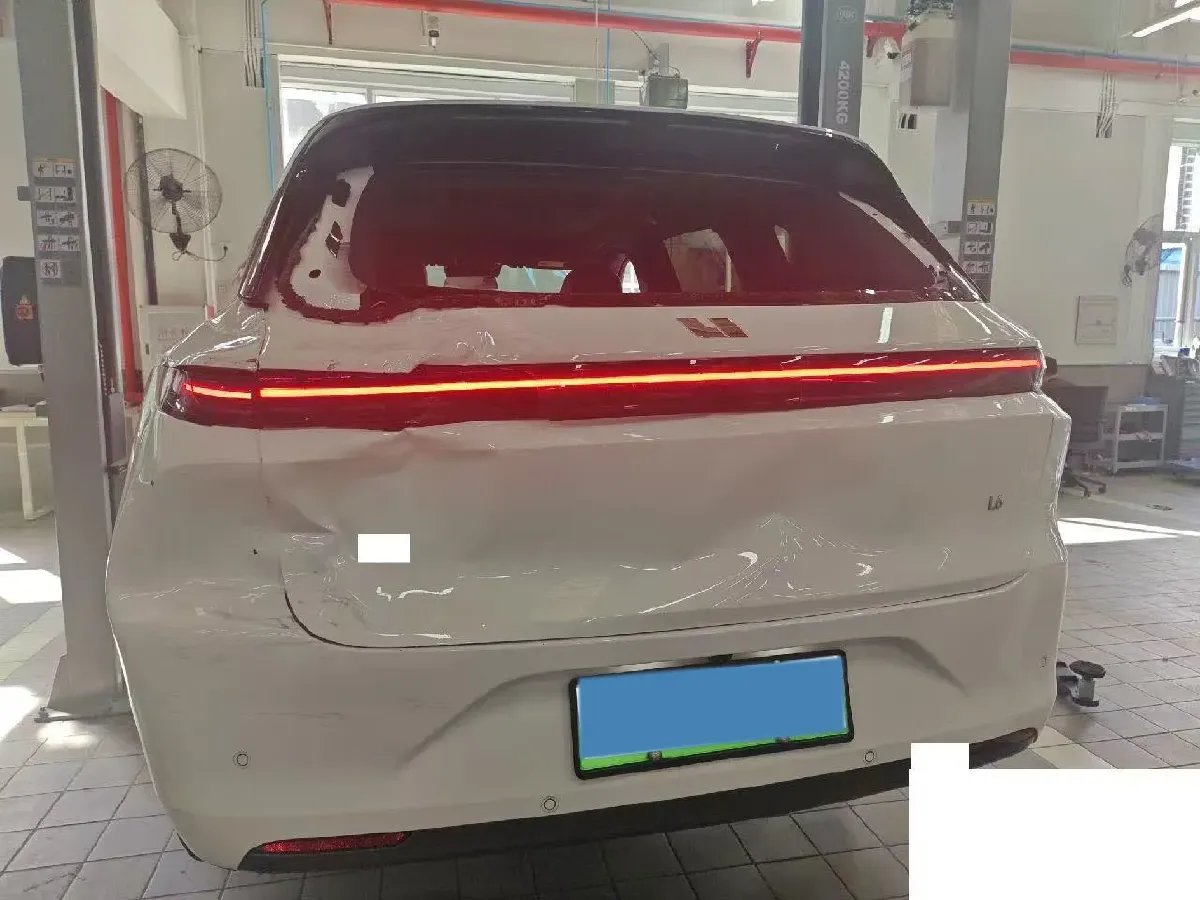 2024 Li L6 Range Extended 154HP L4 REEV 36.8KWH,autocango,china used car exporter,china ev exporter,chinese used car exporter,chinese used ev exporter