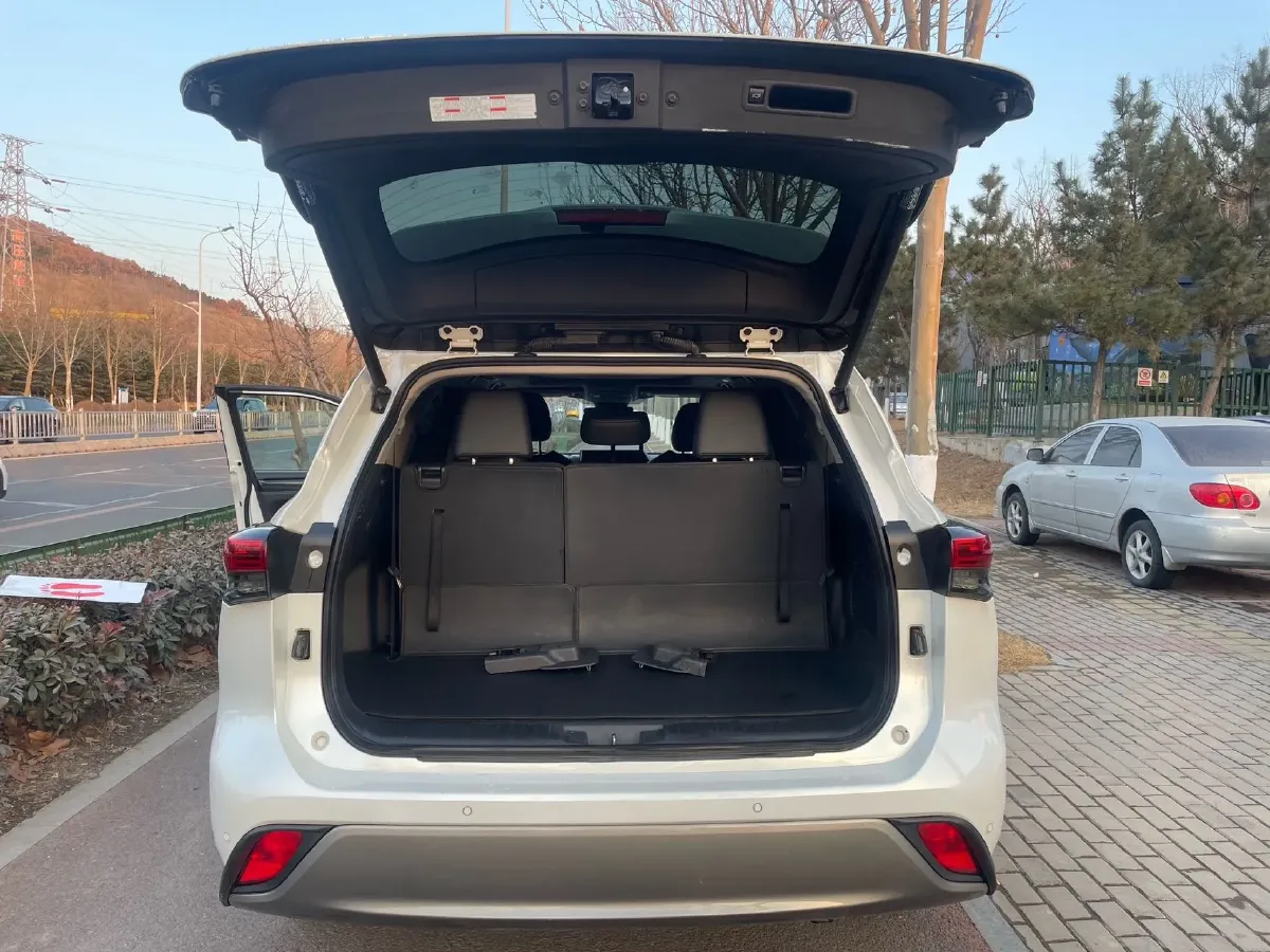 2022 Toyota Highlander 2.5L 192HP L4 E-CVT Hybrid,autocango,china used car exporter,china ev exporter,chinese used car exporter,chinese used ev exporter