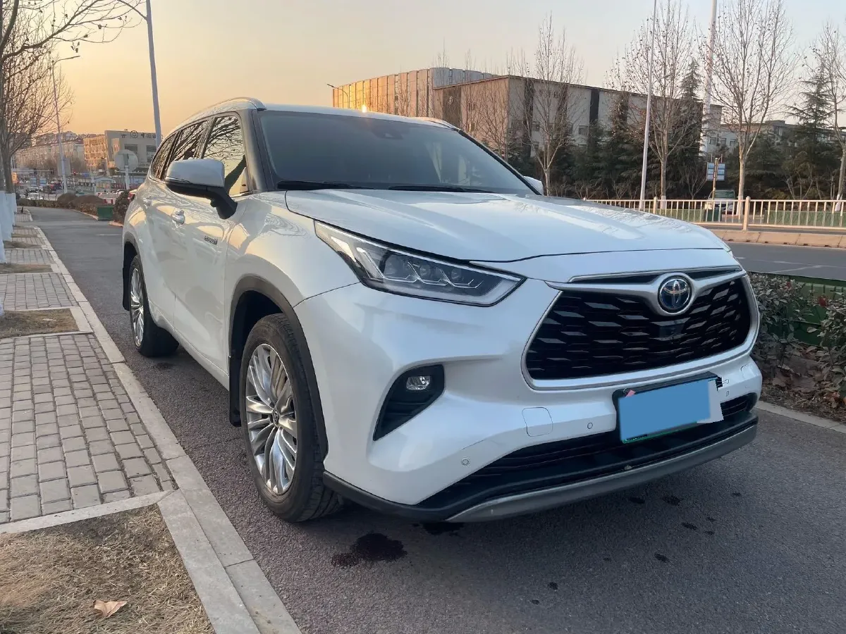 2022 Toyota Highlander 2.5L 192HP L4 E-CVT Hybrid,autocango,china used car exporter,china ev exporter,chinese used car exporter,chinese used ev exporter