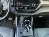 2022 Toyota Highlander 2.5L 192HP L4 E-CVT Hybrid