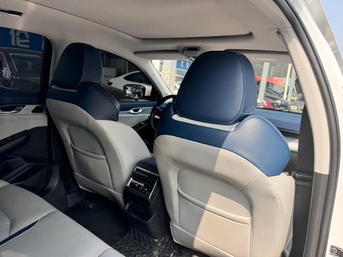 2021 Geely Preface 2.0T 190HP L4 7DCT,autocango,china used car exporter,china ev exporter,chinese used car exporter,chinese used ev exporter