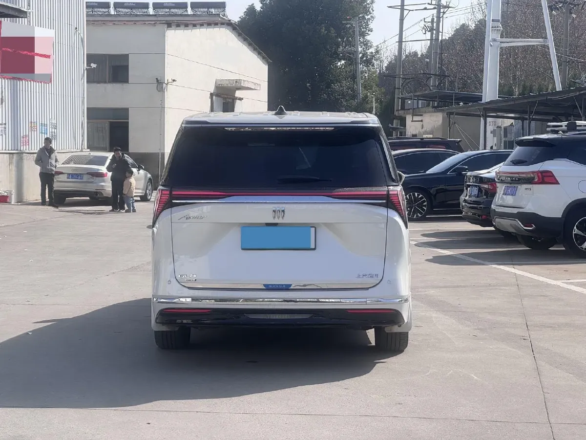 2024 Buick GL8 1.5T 180HP L4 2DHT PHEV 24.4KWH,autocango,china used car exporter,china ev exporter,chinese used car exporter,chinese used ev exporter