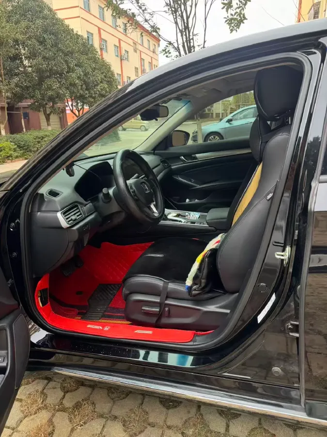 2022 Honda Accord 1.5T 194HP L4 CVT,autocango,china used car exporter,china ev exporter,chinese used car exporter,chinese used ev exporter