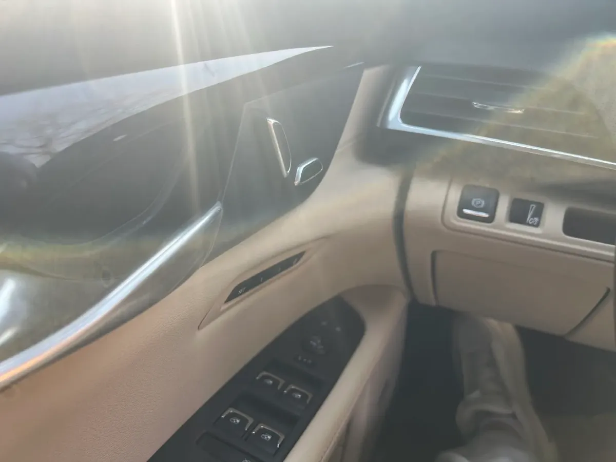 2021 Cadillac CT6 2.0T 237HP L4 10AT,autocango,china used car exporter,china ev exporter,chinese used car exporter,chinese used ev exporter