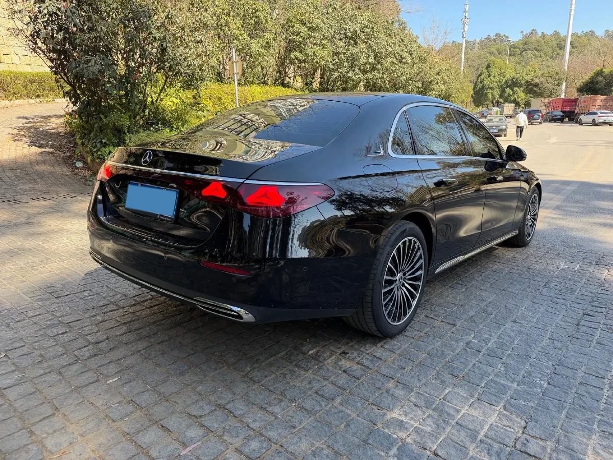 2024 Mercedes-Benz E Class 2.0T 258HP L4 9AT,autocango,china used car exporter,china ev exporter,chinese used car exporter,chinese used ev exporter