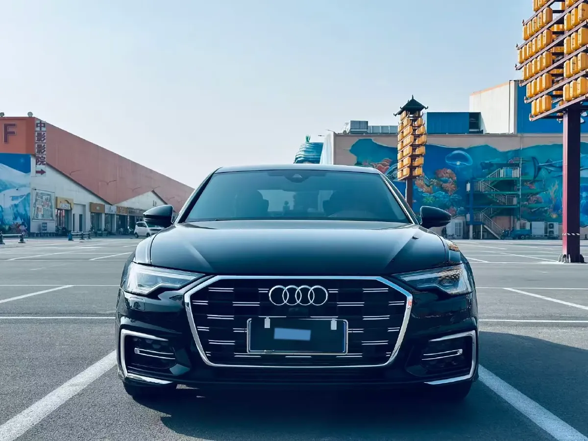 2023 Audi A6L 2.0T 245HP L4 7DCT,autocango,china used car exporter,china ev exporter,chinese used car exporter,chinese used ev exporter