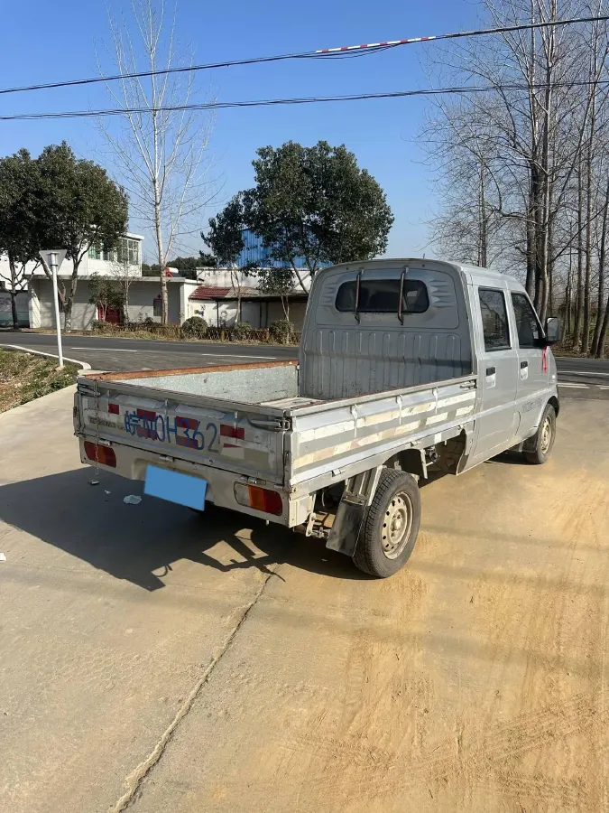 2015 WuLing RongGuang V 1.5L 112HP L4 5MT,autocango,china used car exporter,china ev exporter,chinese used car exporter,chinese used ev exporter