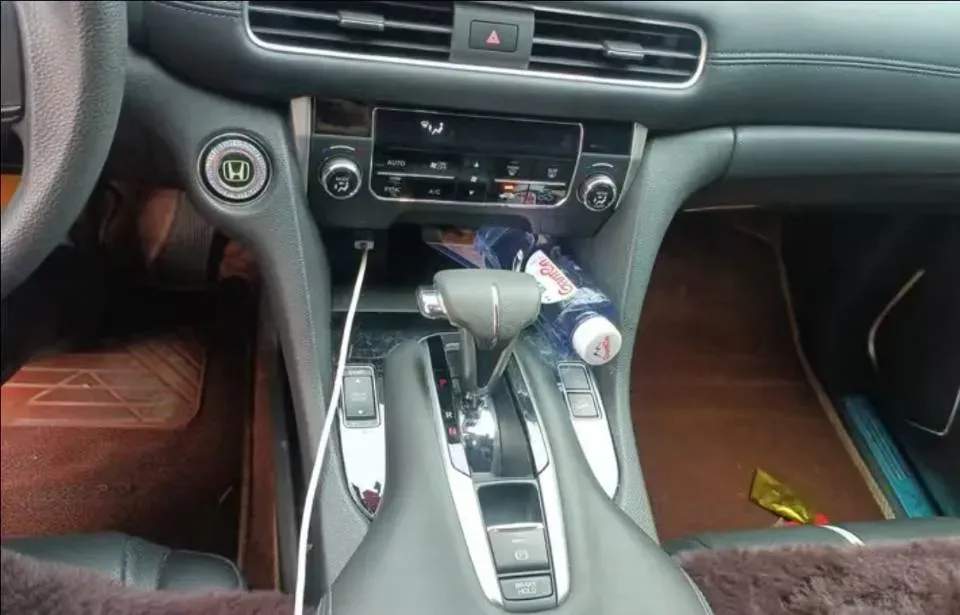 2024 Honda UR-V 1.5T 188HP L4 CVT,autocango,china used car exporter,china ev exporter,chinese used car exporter,chinese used ev exporter