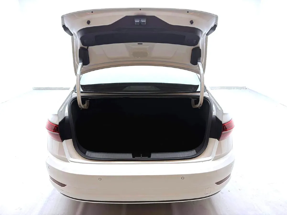 2022 Volkswagen Sagitar 1.4T 150HP L4 7DCT,autocango,china used car exporter,china ev exporter,chinese used car exporter,chinese used ev exporter