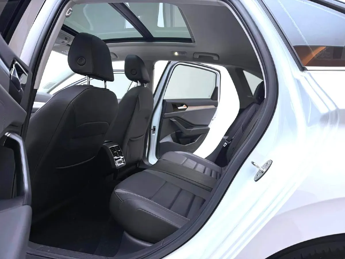 2022 Volkswagen Sagitar 1.4T 150HP L4 7DCT,autocango,china used car exporter,china ev exporter,chinese used car exporter,chinese used ev exporter