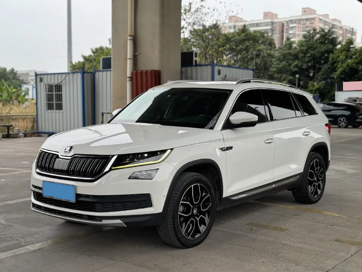 2018 Skoda Kodiak 2.0T 220HP L4 7DCT,autocango,china used car exporter,china ev exporter,chinese used car exporter,chinese used ev exporter
