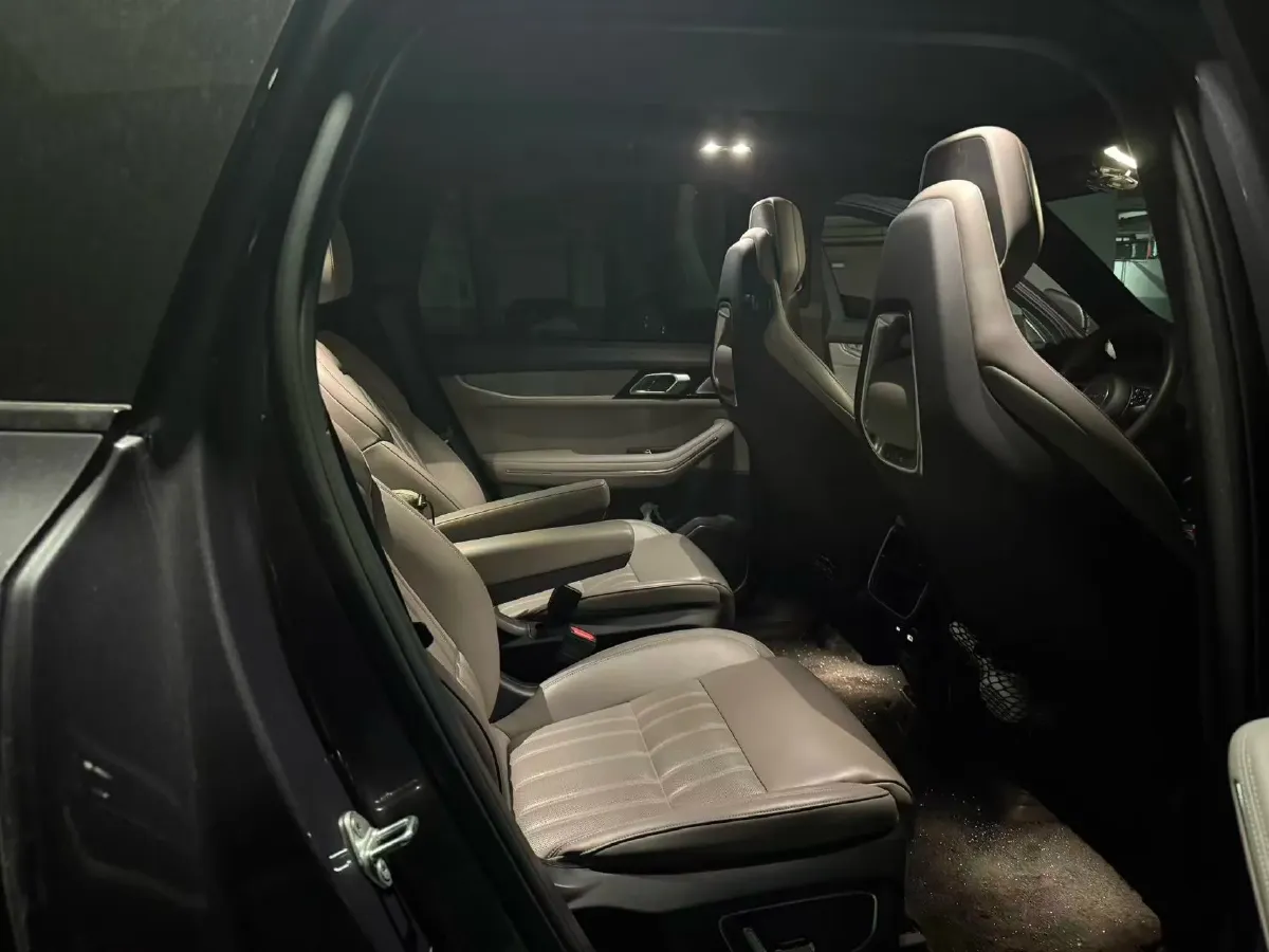 2023 LYNK&CO 09 EM-P 2.0T 254HP L4 3DHT PHEV 40.1KWH,autocango,china used car exporter,china ev exporter,chinese used car exporter,chinese used ev exporter