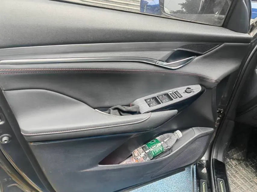 2022 ChangAn CS75 Plus 1.5T 178HP L4 6AT,autocango,china used car exporter,china ev exporter,chinese used car exporter,chinese used ev exporter