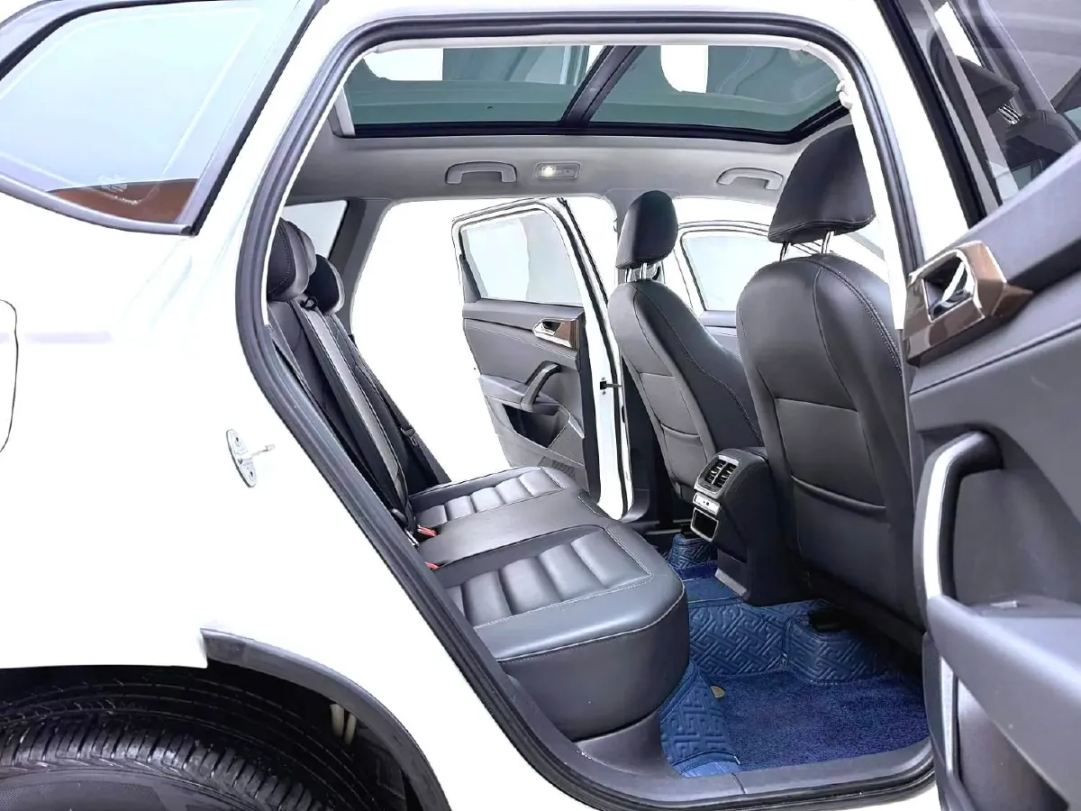 2021 Volkswagen Tharu 1.4T 150HP L4 7DCT,autocango,china used car exporter,china ev exporter,chinese used car exporter,chinese used ev exporter