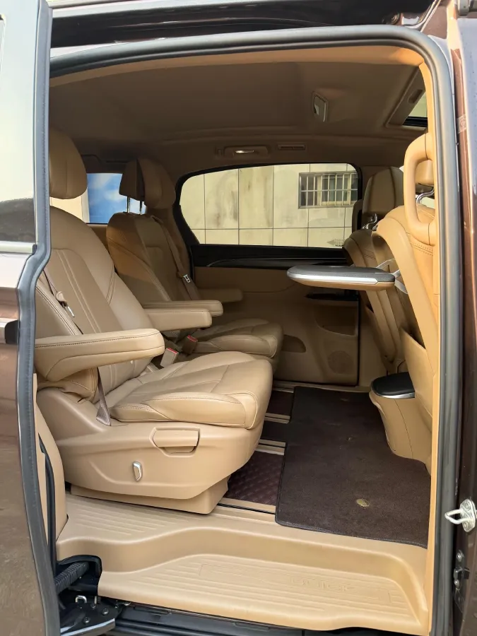 2021 Buick GL8 2.0T 237HP L4 9AT,autocango,china used car exporter,china ev exporter,chinese used car exporter,chinese used ev exporter