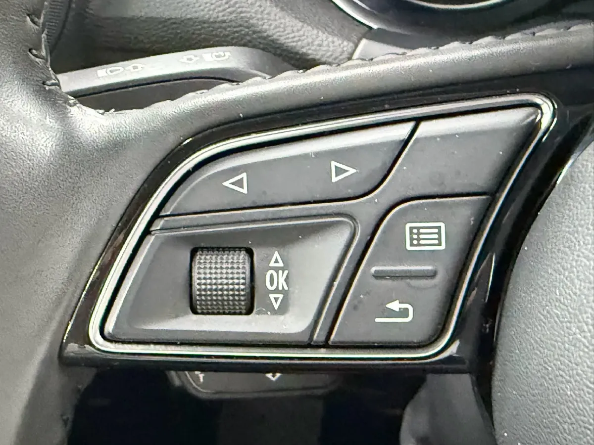 2021 Audi Q2L 1.4T 150HP L4 7DCT,autocango,china used car exporter,china ev exporter,chinese used car exporter,chinese used ev exporter