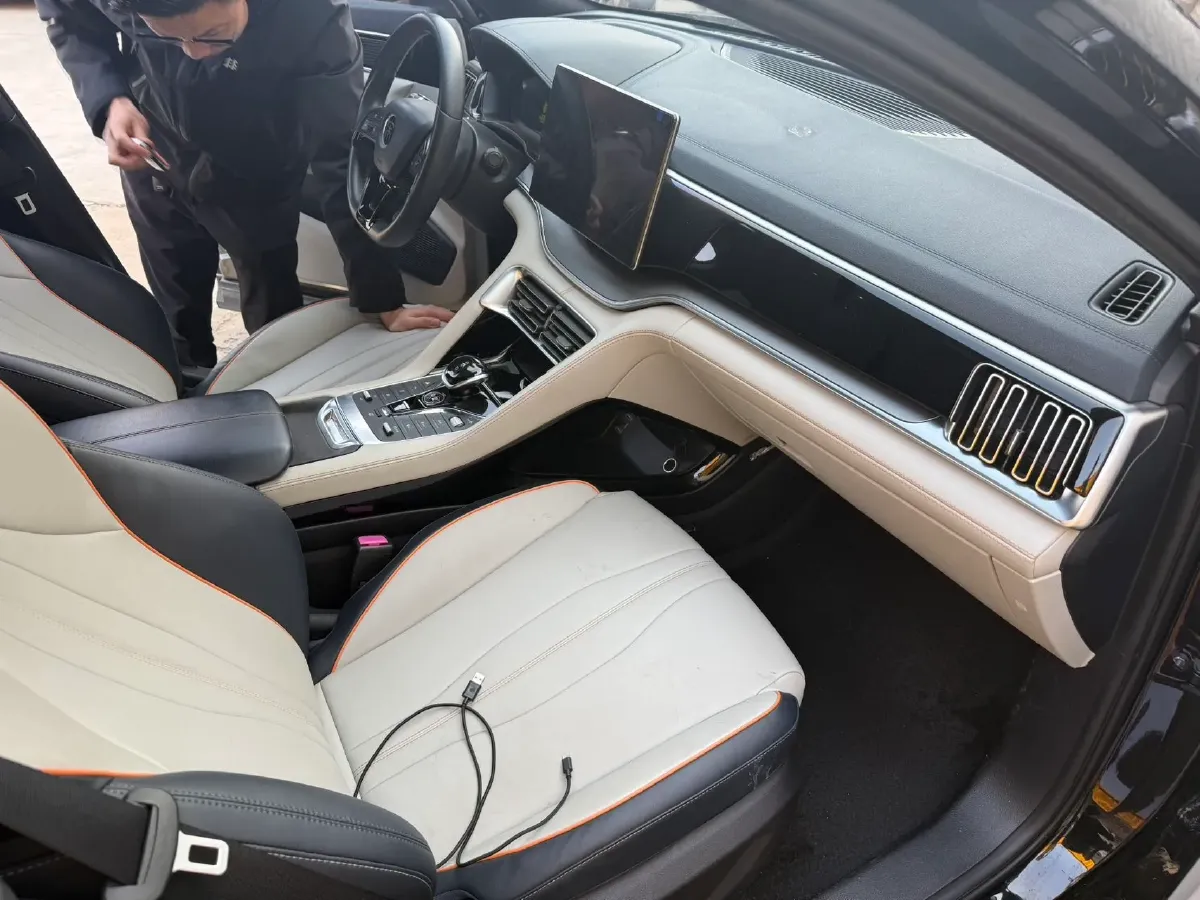 2021 Geely JiaJi 1.5T 177HP L3 7DCT PHEV 11.3KWH,autocango,china used car exporter,china ev exporter,chinese used car exporter,chinese used ev exporter