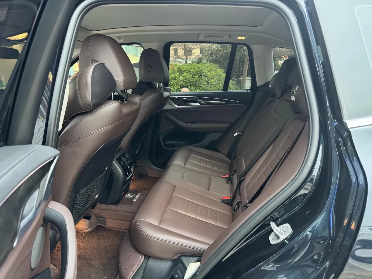 2021 BMW X3 2.0T 252HP L4 8AT,autocango,china used car exporter,china ev exporter,chinese used car exporter,chinese used ev exporter