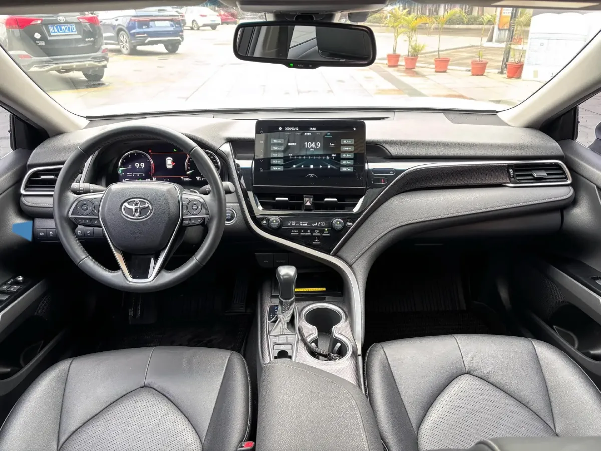 2021 Toyota Camry 2.5L 209HP L4 8AT,autocango,china used car exporter,china ev exporter,chinese used car exporter,chinese used ev exporter