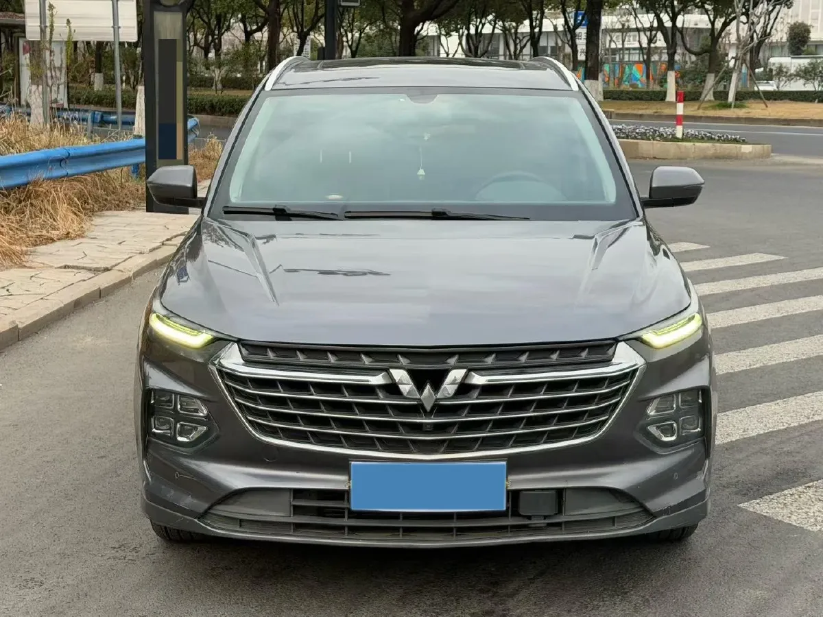 2020 WuLing KaiJie 1.5T 147HP L4 CVT,autocango,china used car exporter,china ev exporter,chinese used car exporter,chinese used ev exporter