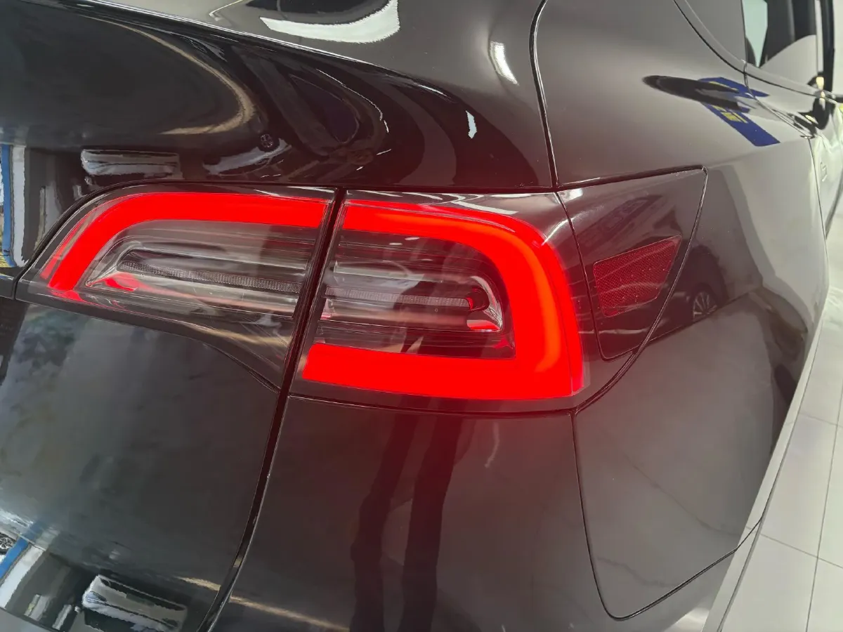 2022 Tesla Model Y BEV 60KWH,autocango,china used car exporter,china ev exporter,chinese used car exporter,chinese used ev exporter