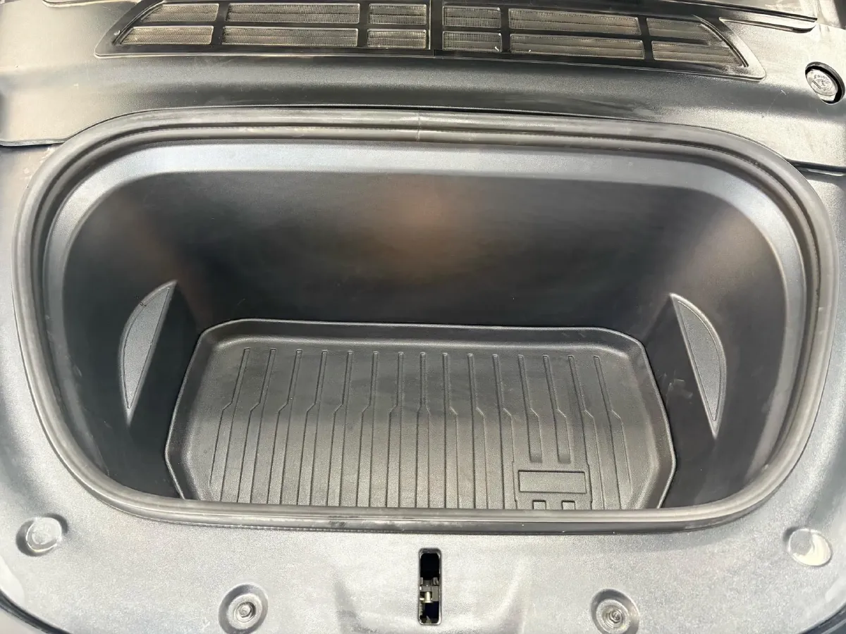 2022 Tesla Model Y BEV 60KWH,autocango,china used car exporter,china ev exporter,chinese used car exporter,chinese used ev exporter