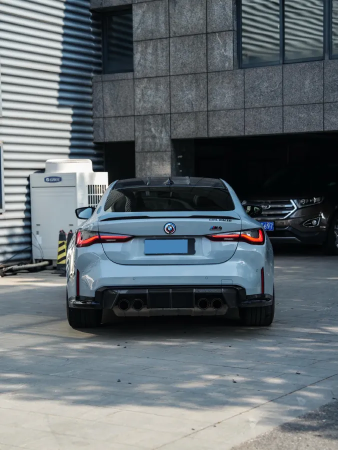 2021 BMW M4 3.0T 510HP L6 8AT,autocango,china used car exporter,china ev exporter,chinese used car exporter,chinese used ev exporter