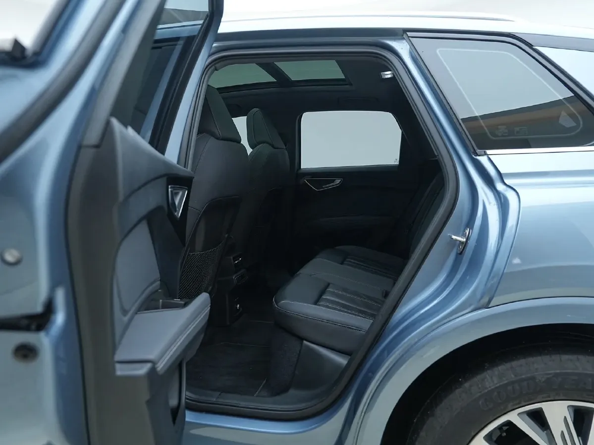 2023 Audi Q4 e-tron BEV 84.8KWH,autocango,china used car exporter,china ev exporter,chinese used car exporter,chinese used ev exporter