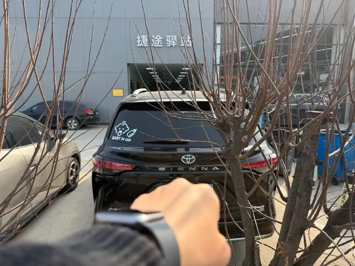 2021 Toyota Sienna 2.5L 192HP L4 E-CVT Hybrid,autocango,china used car exporter,china ev exporter,chinese used car exporter,chinese used ev exporter