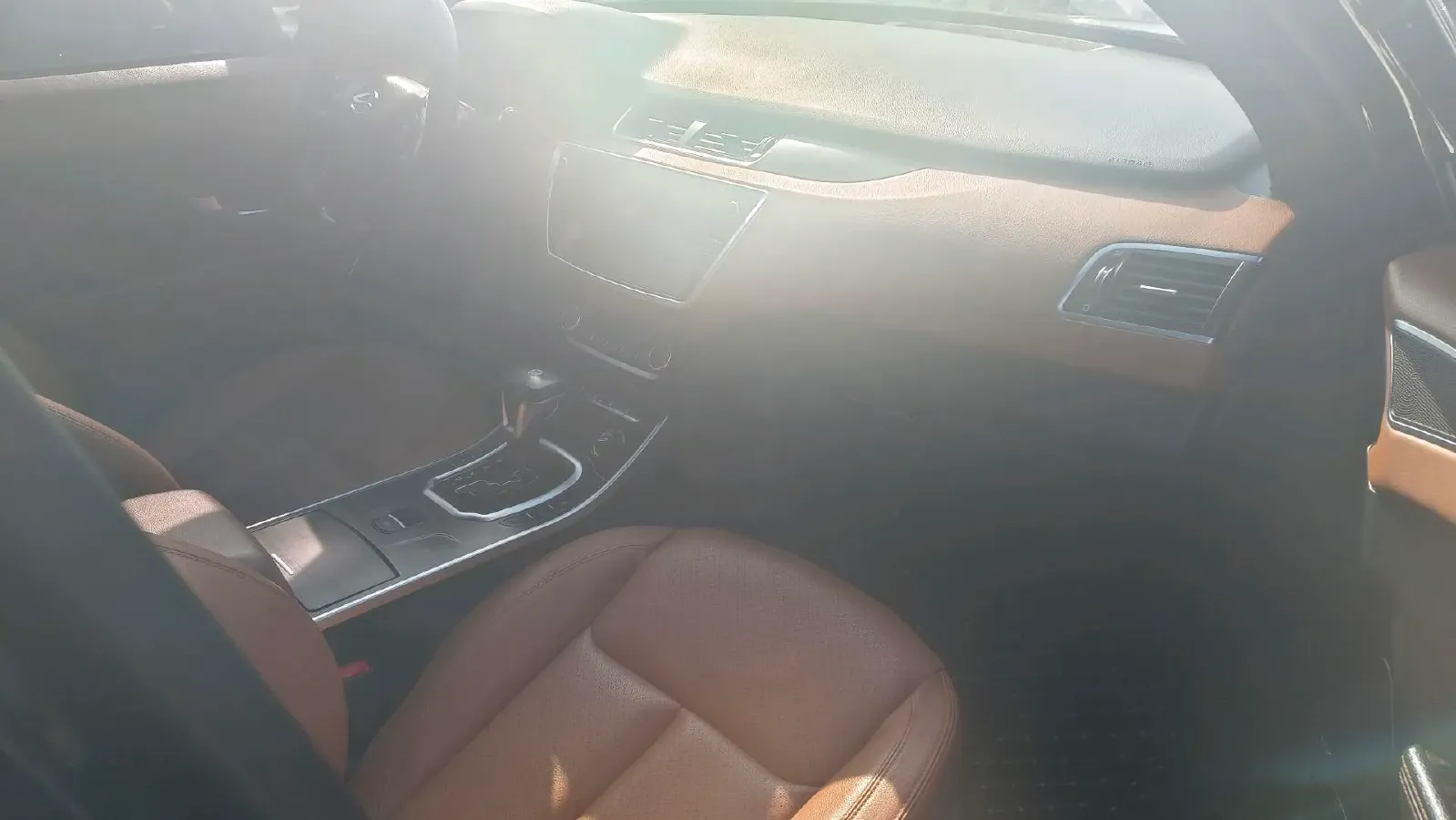 2018 Landwind X7 1.5T 163HP L4 8AT,autocango,china used car exporter,china ev exporter,chinese used car exporter,chinese used ev exporter