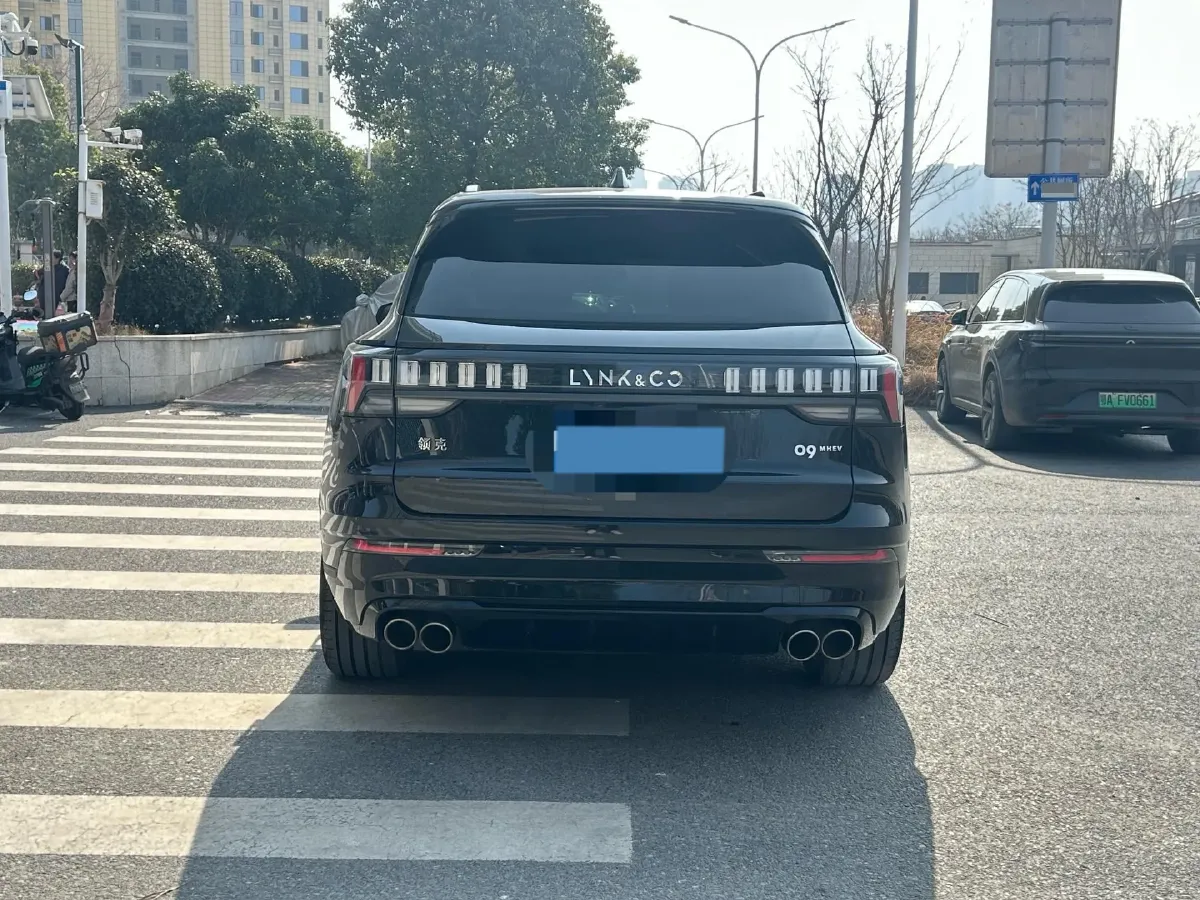 2021 Kia Carnival 2.0T 233HP L4 8AT,autocango,china used car exporter,china ev exporter,chinese used car exporter,chinese used ev exporter