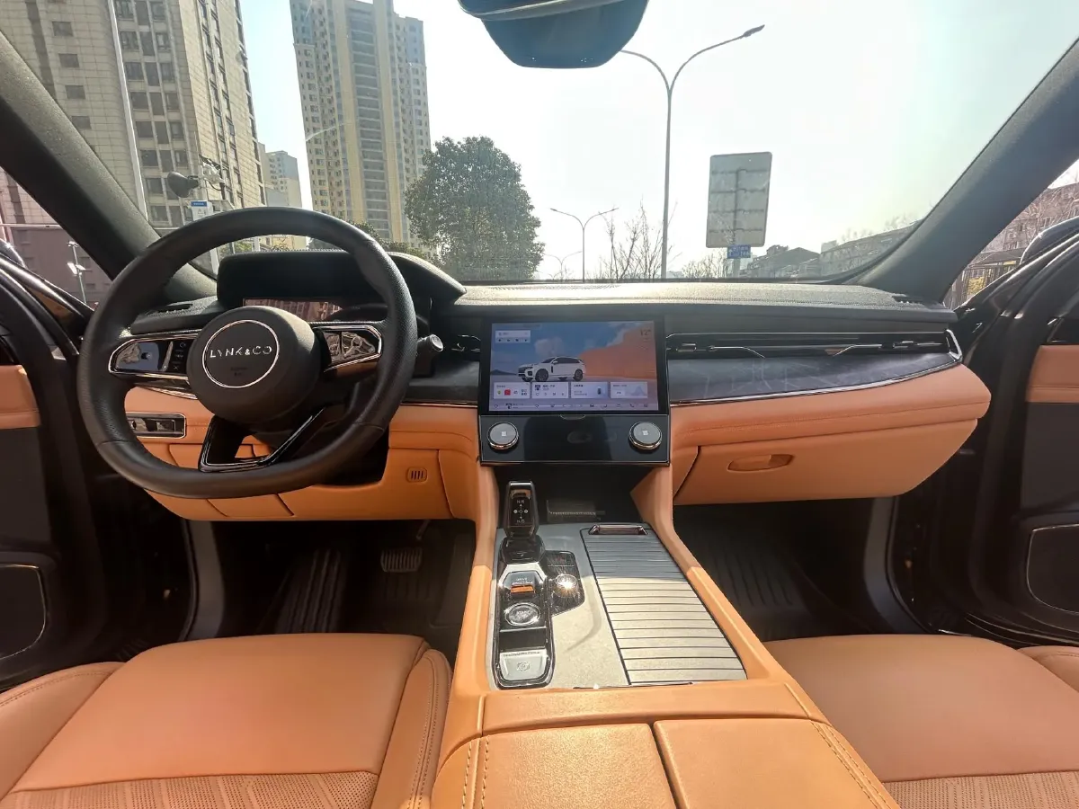 2021 Kia Carnival 2.0T 233HP L4 8AT,autocango,china used car exporter,china ev exporter,chinese used car exporter,chinese used ev exporter