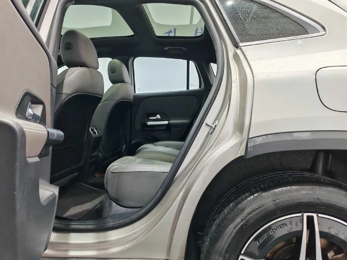 2022 Mercedes-Benz EQA Class BEV 73.5KWH,autocango,china used car exporter,china ev exporter,chinese used car exporter,chinese used ev exporter