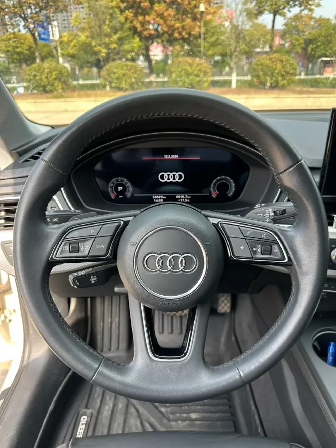 2020 Audi A4L 2.0T 190HP L4 7DCT,autocango,china used car exporter,china ev exporter,chinese used car exporter,chinese used ev exporter