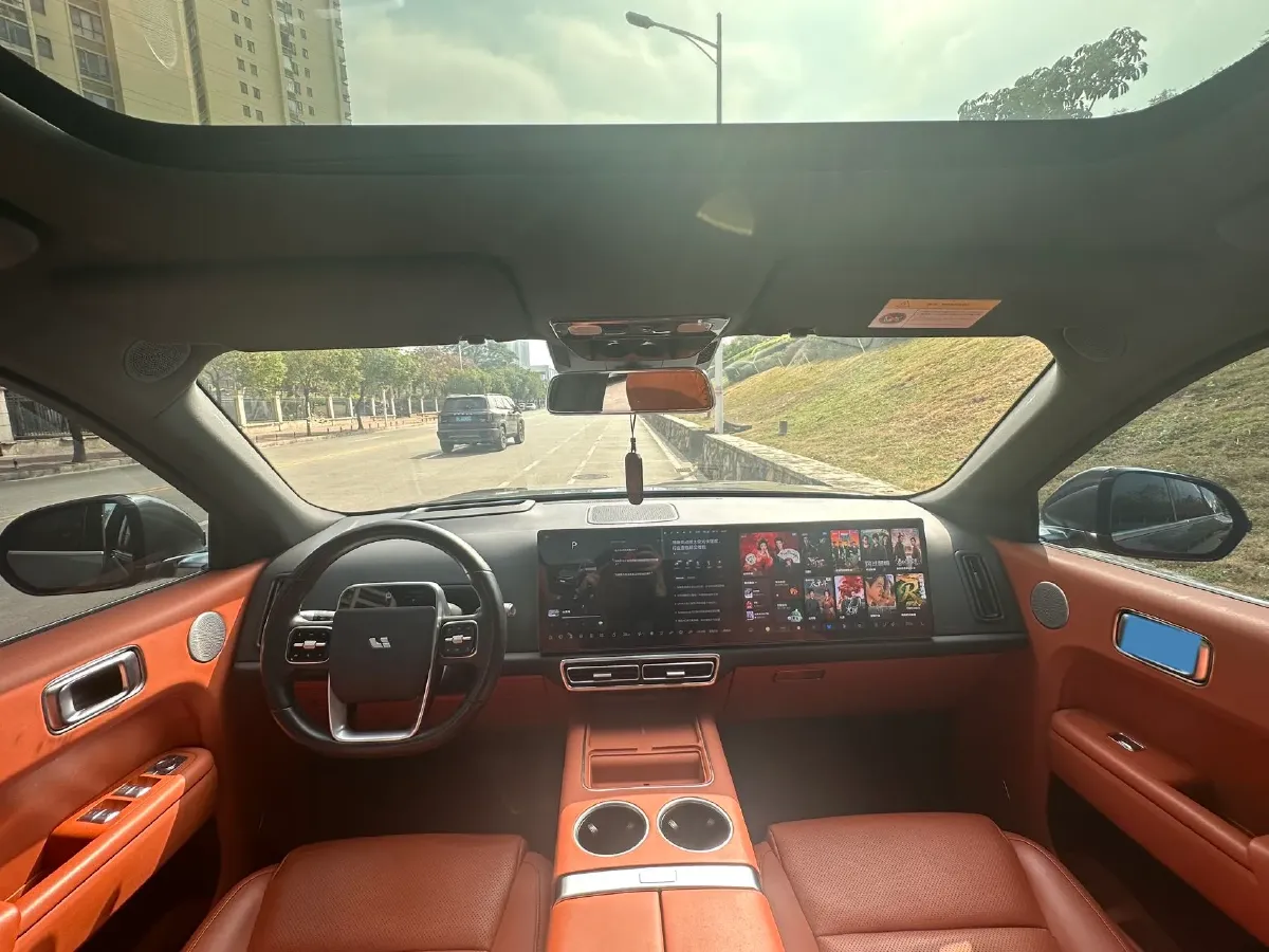 2023 Li L8 Range Extended 154HP REEV 40.9KWH,autocango,china used car exporter,china ev exporter,chinese used car exporter,chinese used ev exporter