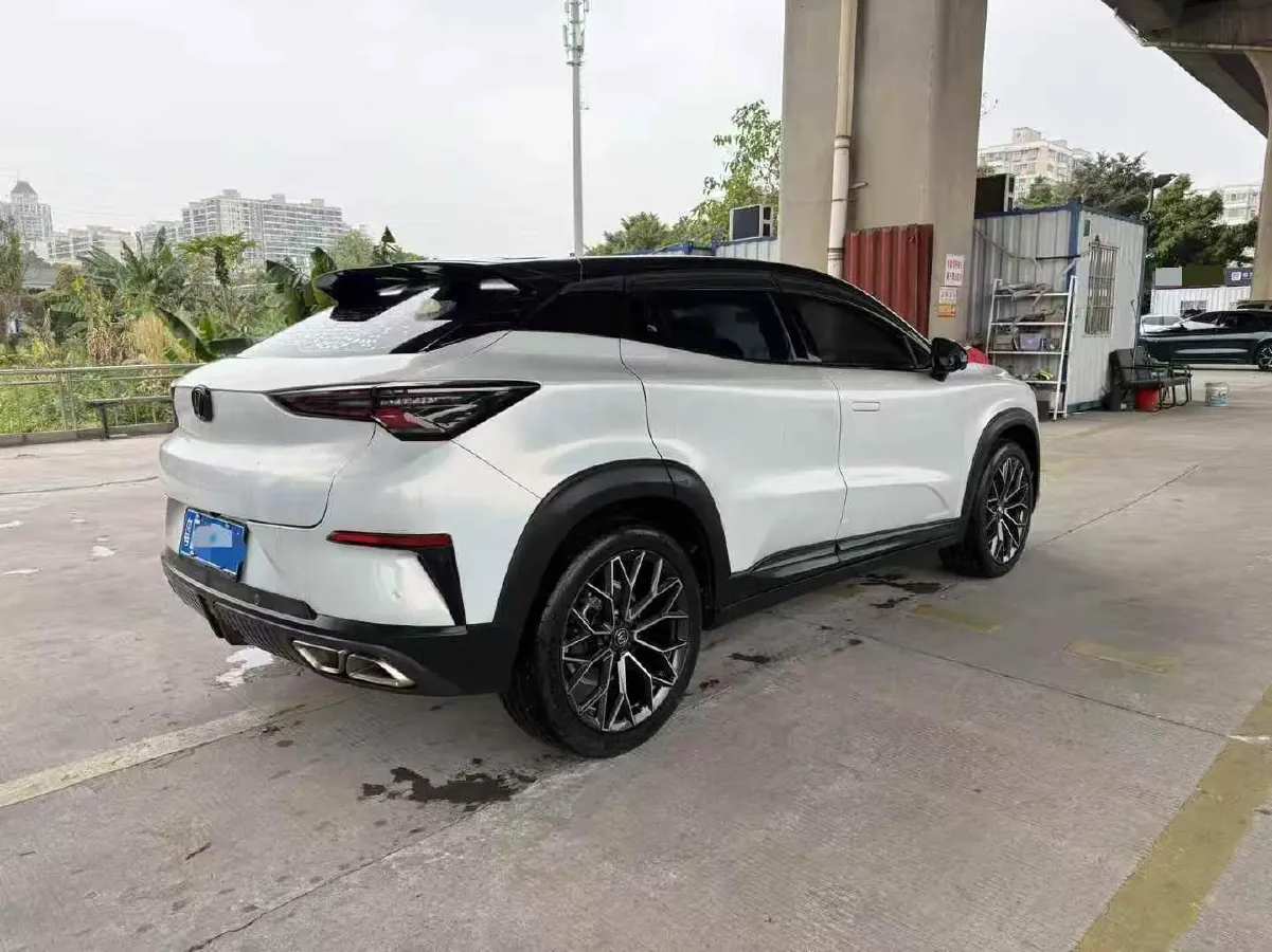 2022 ChangAn UNI-T 1.5T 188HP L4 7DCT,autocango,china used car exporter,china ev exporter,chinese used car exporter,chinese used ev exporter