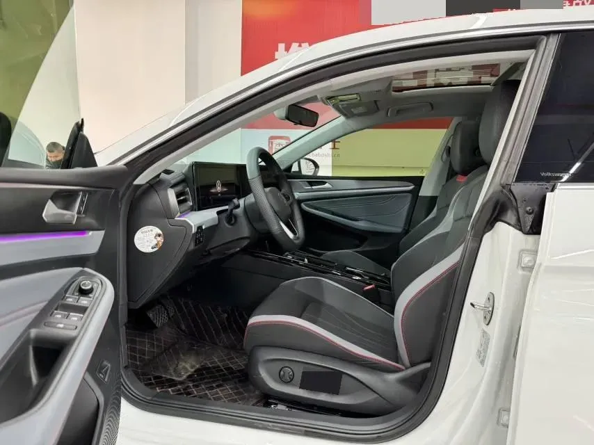 2025 Volkswagen Lamando 1.4T 150HP L4 7DCT,autocango,china used car exporter,china ev exporter,chinese used car exporter,chinese used ev exporter