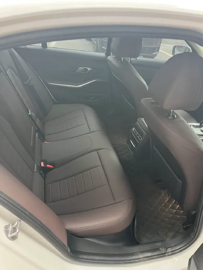 2021 BMW 3 Series 2.0T 156HP L4 8AT,autocango,china used car exporter,china ev exporter,chinese used car exporter,chinese used ev exporter