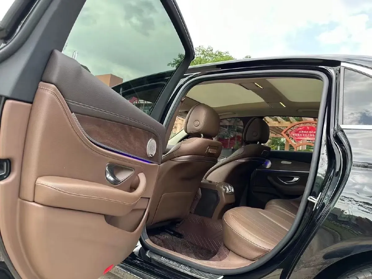 2020 Mercedes-Benz E Class 2.0T 258HP L4 9AT,autocango,china used car exporter,china ev exporter,chinese used car exporter,chinese used ev exporter