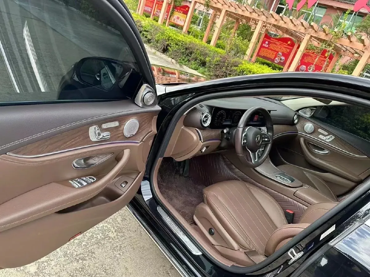 2020 Mercedes-Benz E Class 2.0T 258HP L4 9AT,autocango,china used car exporter,china ev exporter,chinese used car exporter,chinese used ev exporter