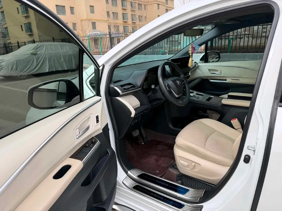 2023 Toyota Granvia 2.5L 189HP L4 E-CVT Hybrid,autocango,china used car exporter,china ev exporter,chinese used car exporter,chinese used ev exporter