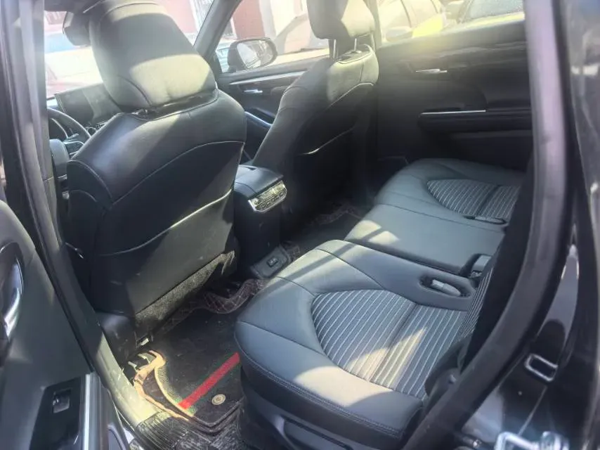 2022 Toyota Crown Kluger 2.5L 192HP L4 E-CVT Hybrid,autocango,china used car exporter,china ev exporter,chinese used car exporter,chinese used ev exporter