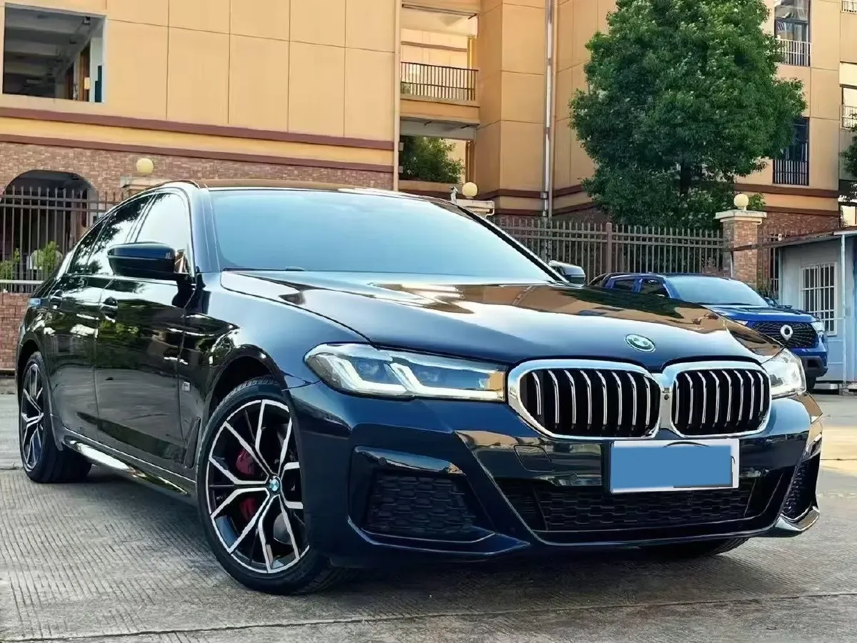 2022 BMW 5 Series 3.0T 340HP L6 8AT,autocango,china used car exporter,china ev exporter,chinese used car exporter,chinese used ev exporter