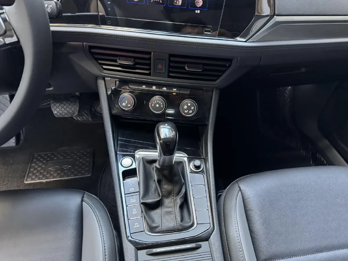 2022 Volkswagen Sagitar 1.4T 150HP L4 7DCT,autocango,china used car exporter,china ev exporter,chinese used car exporter,chinese used ev exporter