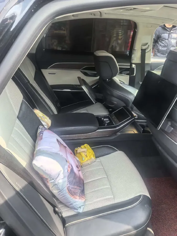 2021 Audi A8 4.0T 460HP V8 8AT,autocango,china used car exporter,china ev exporter,chinese used car exporter,chinese used ev exporter