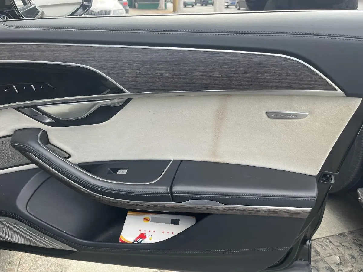 2021 Audi A8 4.0T 460HP V8 8AT,autocango,china used car exporter,china ev exporter,chinese used car exporter,chinese used ev exporter